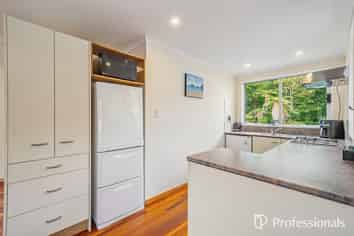 1/102 Horoeka Street, Stokes Valley