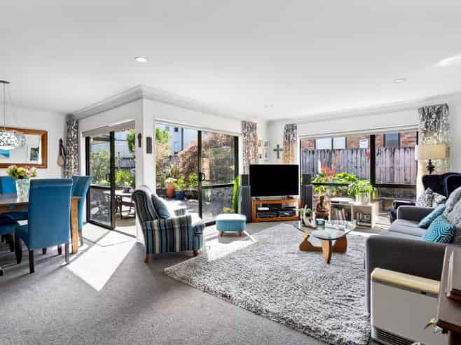 20 Mackwell Road, Albany