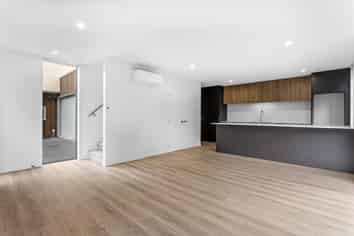 4/33 Cornwall Street, Saint Albans