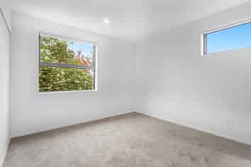 4/33 Cornwall Street, Saint Albans