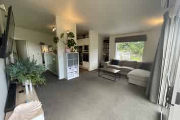 12 Nevada Drive, Merrilands