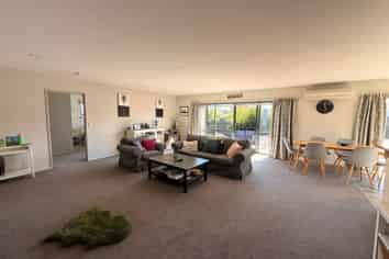22 Dillon Street, Blenheim