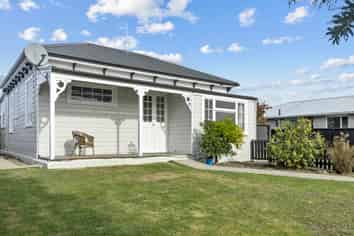 15 Leckie Street, Redruth