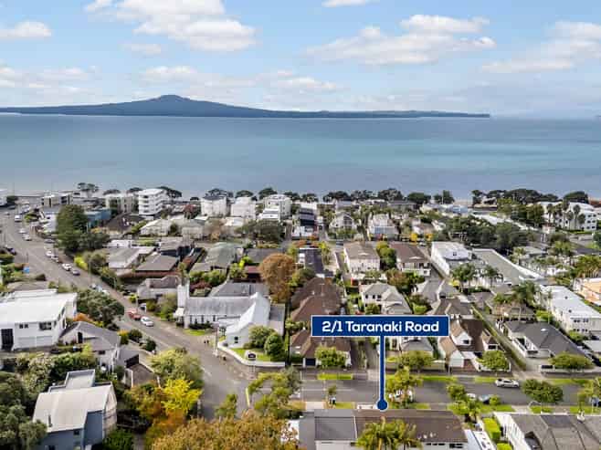 2/1 Taranaki Road, Kohimarama