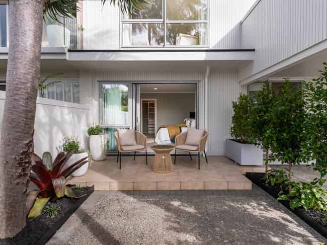 2/1 Taranaki Road, Kohimarama