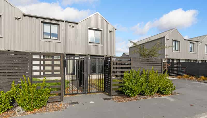 1/32 Frederick Street, Waltham