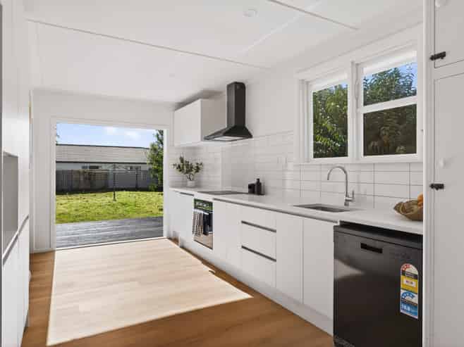 11 Churchill Crescent, Te Hapara