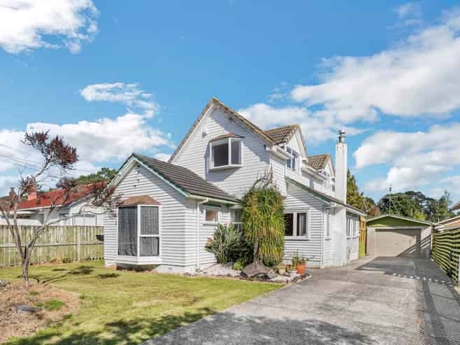 125 Portage Road, New Lynn