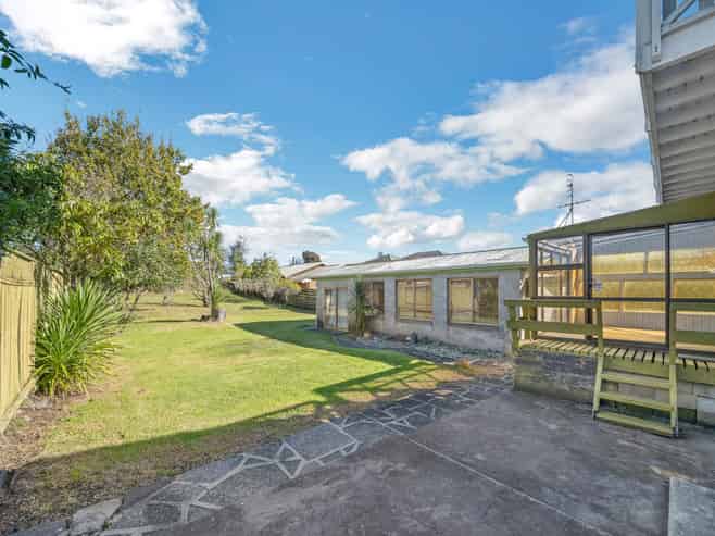 125 Portage Road, New Lynn