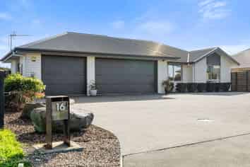16 Cassini Place, LEESTON