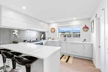 16 Cassini Place, LEESTON