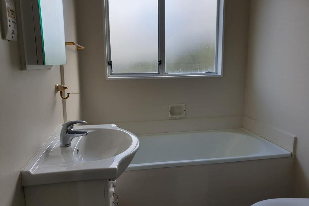 TWO BEDROOM IN TRENTHAM – další