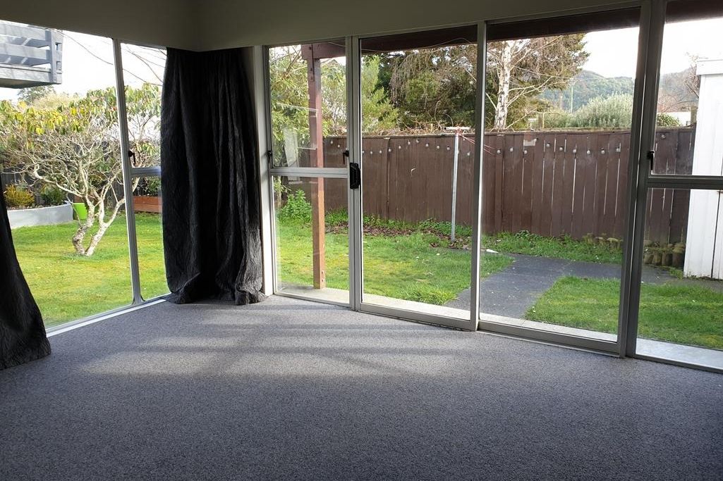 TWO BEDROOM IN TRENTHAM – pohled 2