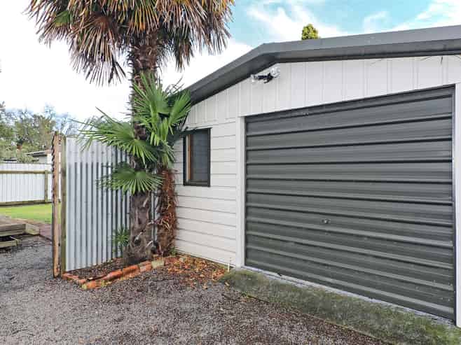 302 McLean Street, Hastings