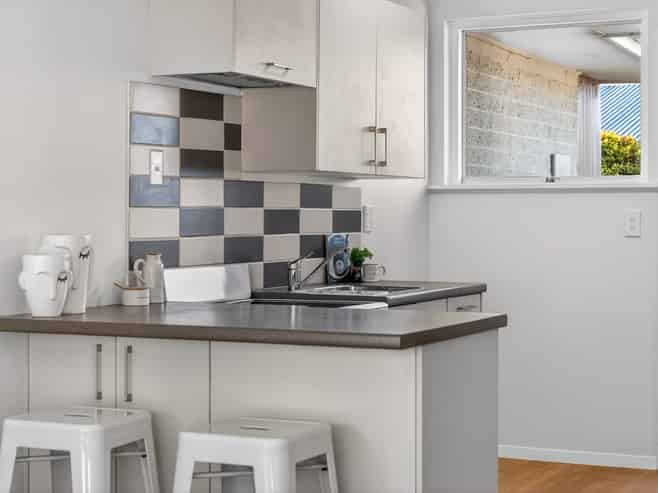 Flat 2/33 Eastling Street, Bishopdale
