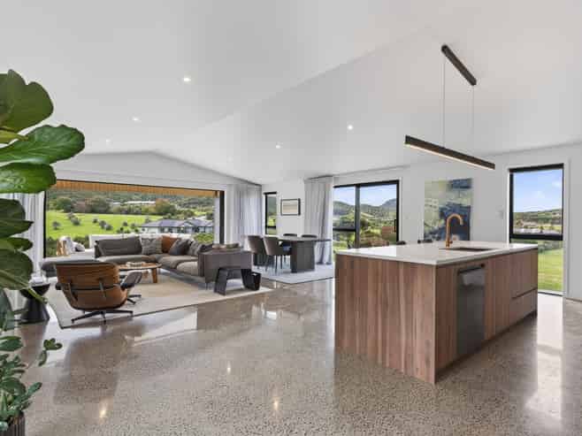 10 Lakeview Lane, Mangawhai