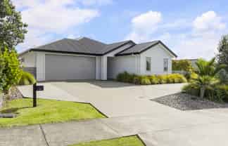6 Turpin Road, Riverhead