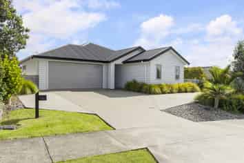 6 Turpin Road, Riverhead