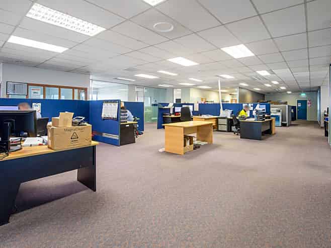 Substantial City-Fringe Office & Warehouse Facility