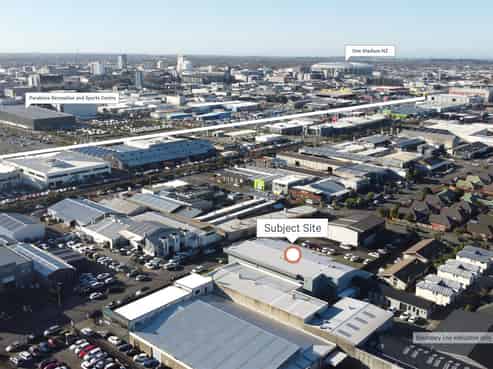 Substantial City-Fringe Office & Warehouse Facility