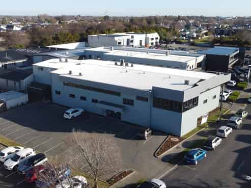Substantial City-Fringe Office & Warehouse Facility