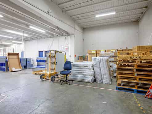 Substantial City-Fringe Office & Warehouse Facility
