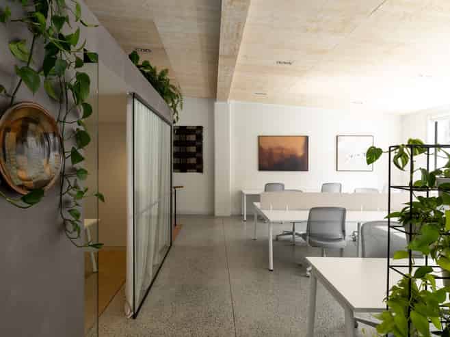 Brand-new, fully furnished workspace