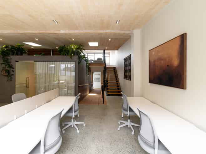 Brand-new, fully furnished workspace