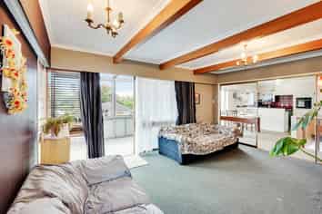 124 Maeroa Road, Forest Lake