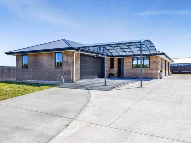 22B Larlin Drive, Hawera