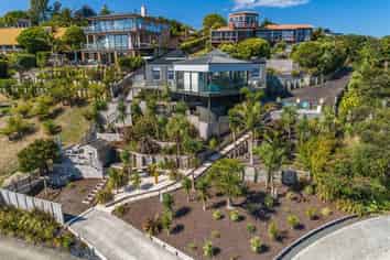 61 Roberts Road, Matakatia