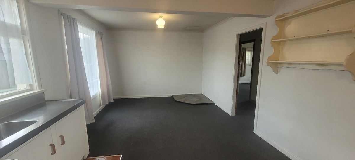 House in Invercargill - View 3