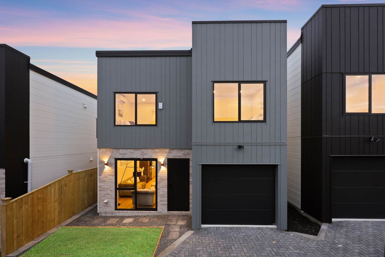 Brand-New Freehold Homes in Botany Downs - Widok 3