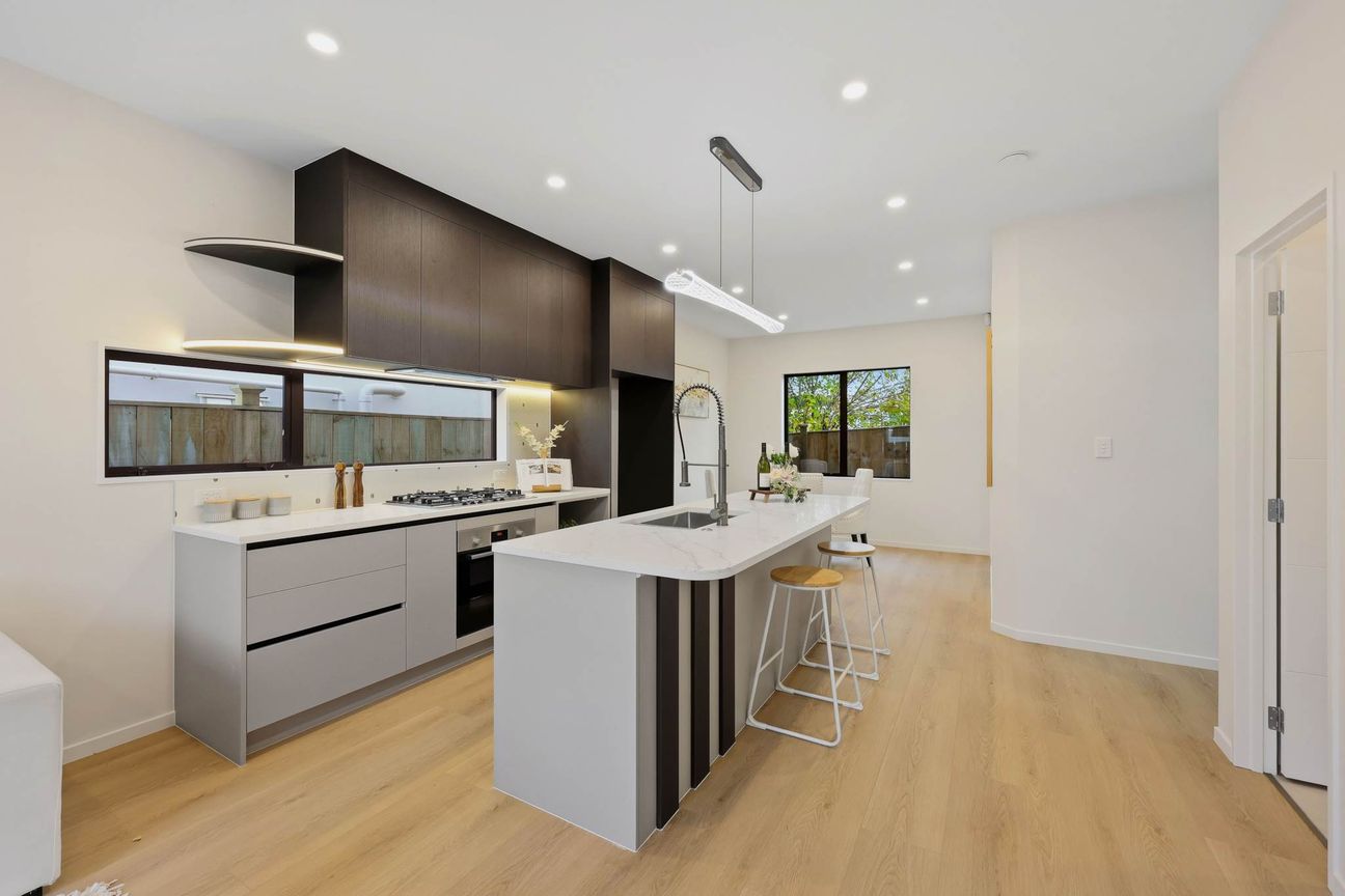 Brand-New Freehold Homes in Botany Downs - Więcej