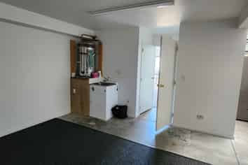 For sale - Takanini live / work