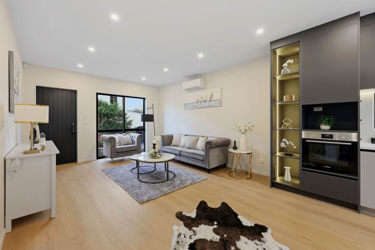 Spacious 4-Bed Freehold Family Living - Widok 4