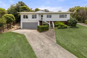 49 Green Valley Rise, Glenfield