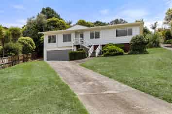 49 Green Valley Rise, Glenfield
