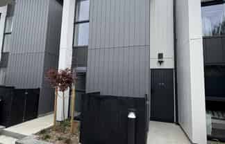 2/79 Edmonton Road, Henderson