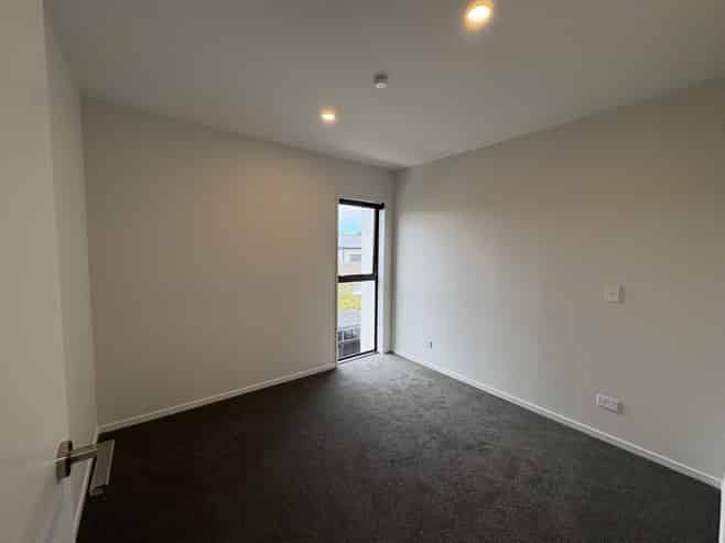 2/79 Edmonton Road, Henderson