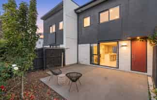 4 Brian Keogh Lane, Wigram