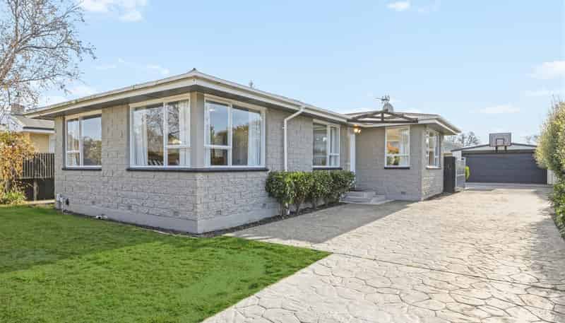 12 Rosanna Place, Aranui