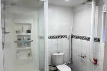 lower flat/218 Hillsborough Road, Hillsborough