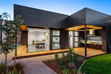2/58 Gosper Road , Takanini