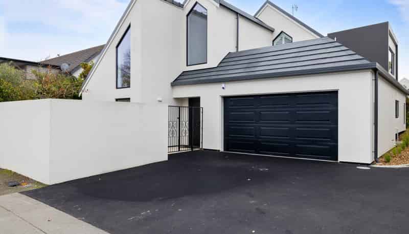 1/166 Rossall Street, Merivale