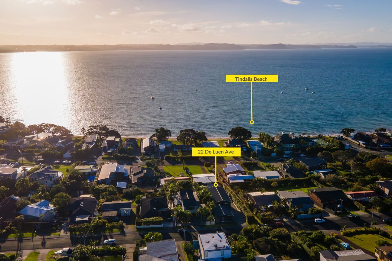 Premium Coastal Home & Income: Tindalls Beach – pohled 2