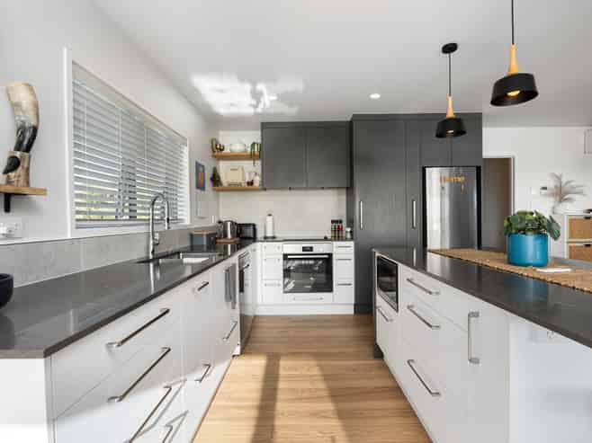 22 De Luen Avenue, Tindalls Beach