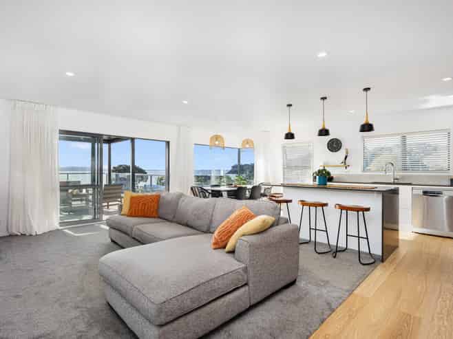 22 De Luen Avenue, Tindalls Beach