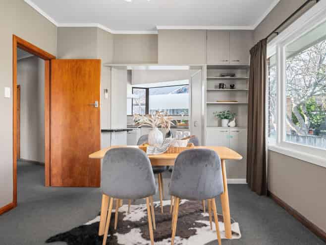 70 Flynn Road, Hillcrest