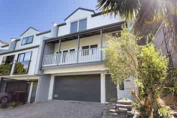 82C Fourth Avenue, Avenues